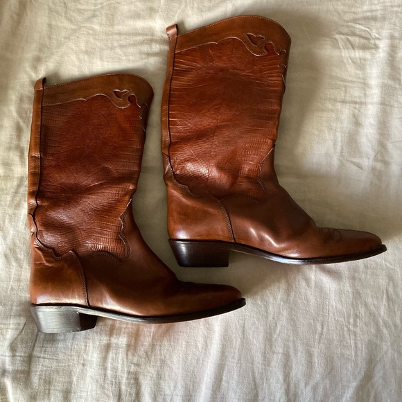 Joan & David Shoes - Vintage Joan & David Handmade Italian Leather Boots Excellent Condition.